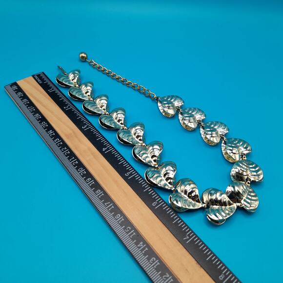 Vintage Heart Leaf Choker Necklace, Length 15 1/2 Inches - Picture 9 of 10